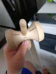 Vând kendama usa.