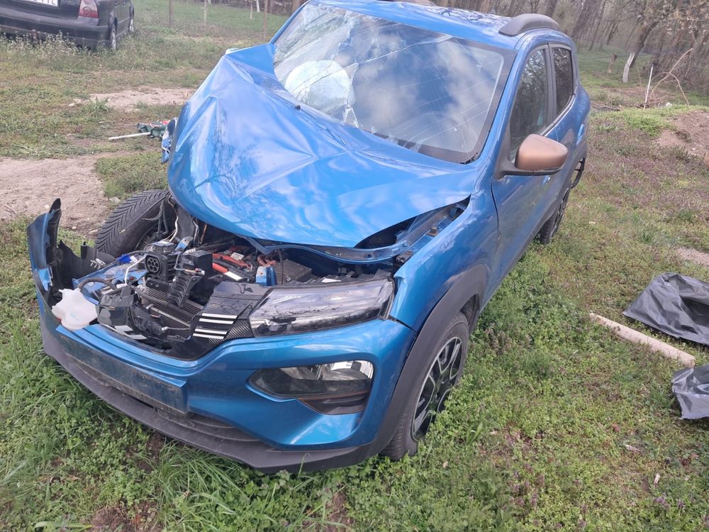 Dacia Spring 2023 65cp avariat