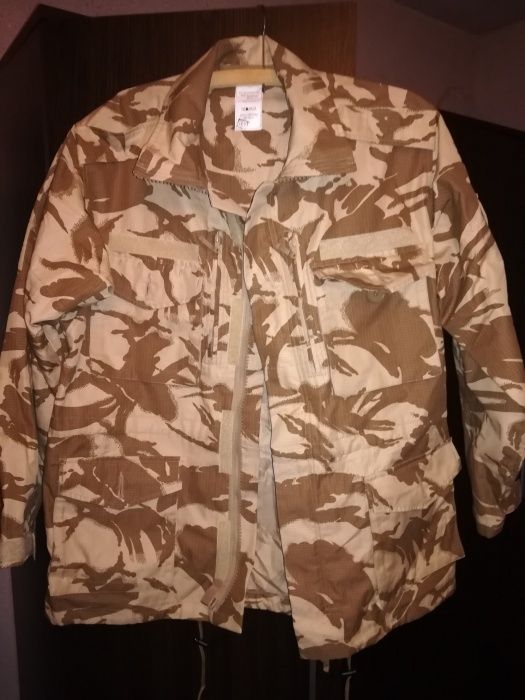 Geacă de camuflaj tip veston army (Nouă)