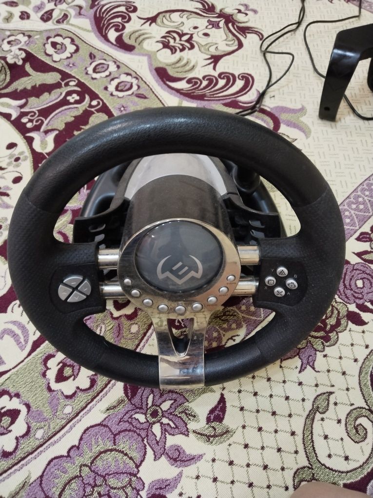 Продам руль игровой