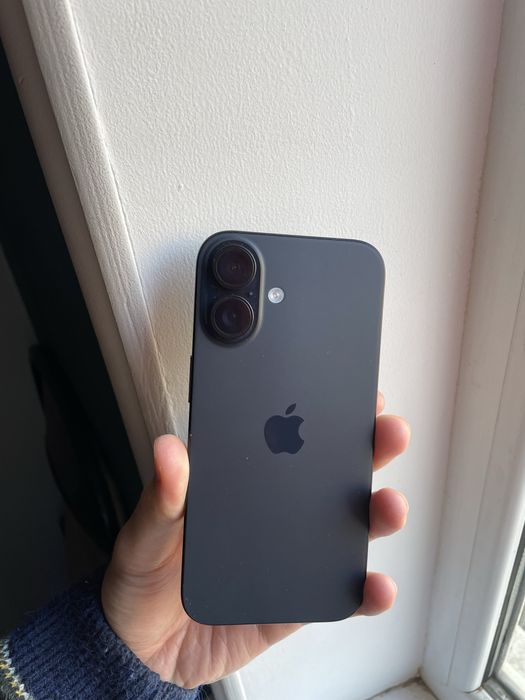 iPhone 16 Black Ideal
