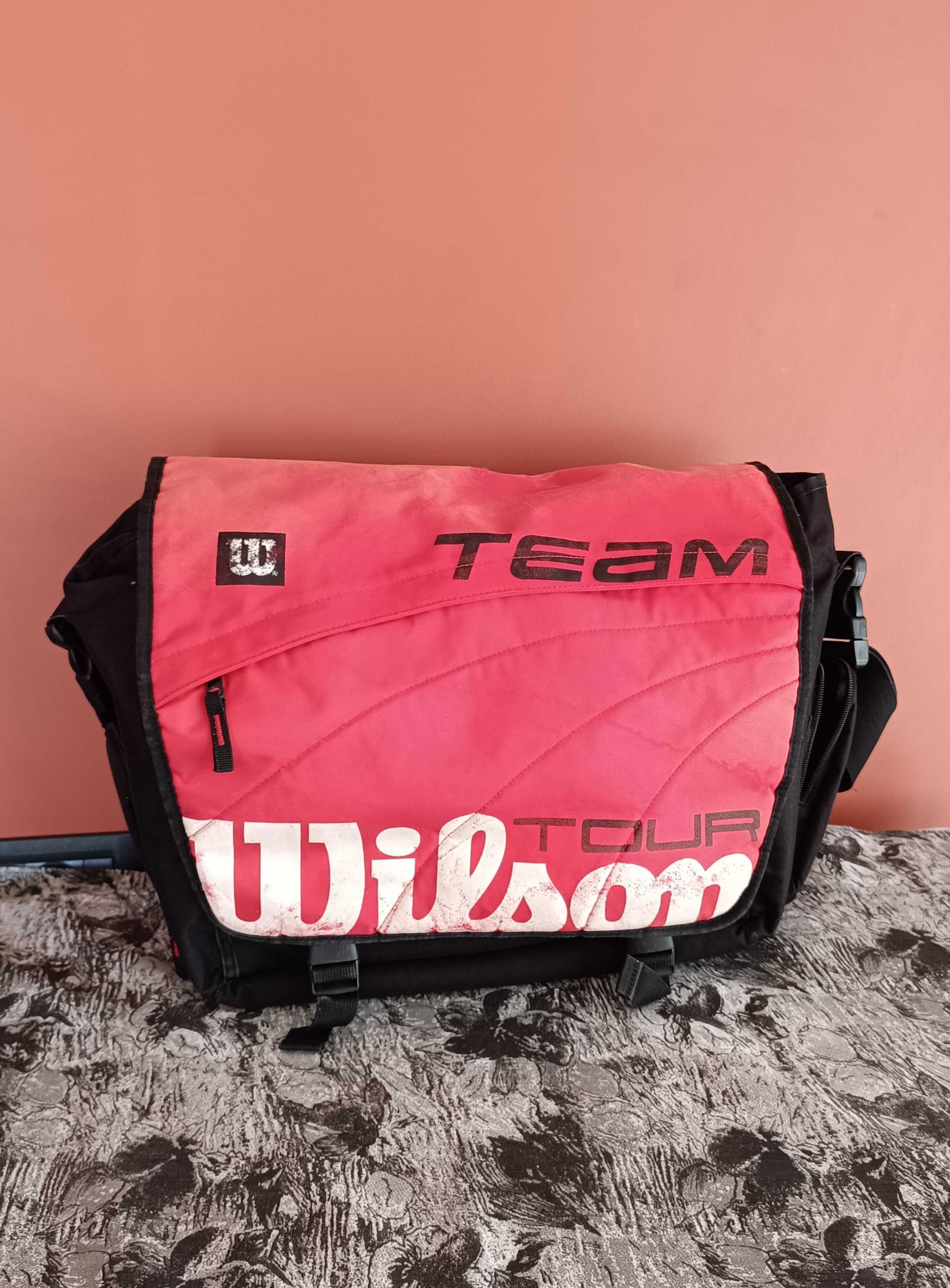 Wilson Tour TeamВ Добро Състояние