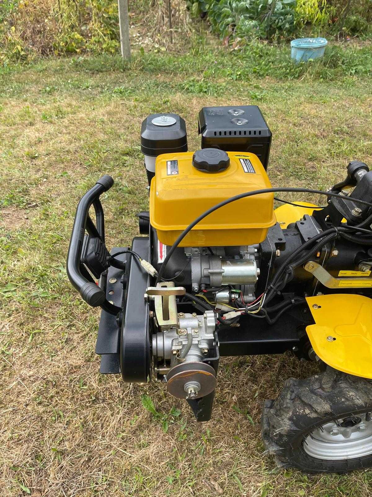 Minitractor ProGARDEN Campo T18 4x4 18CP