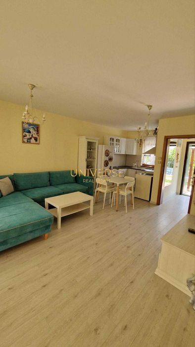 Двуетажна къща с апартамент 2+1 в затворен комплекс в Свети Влас.#5312