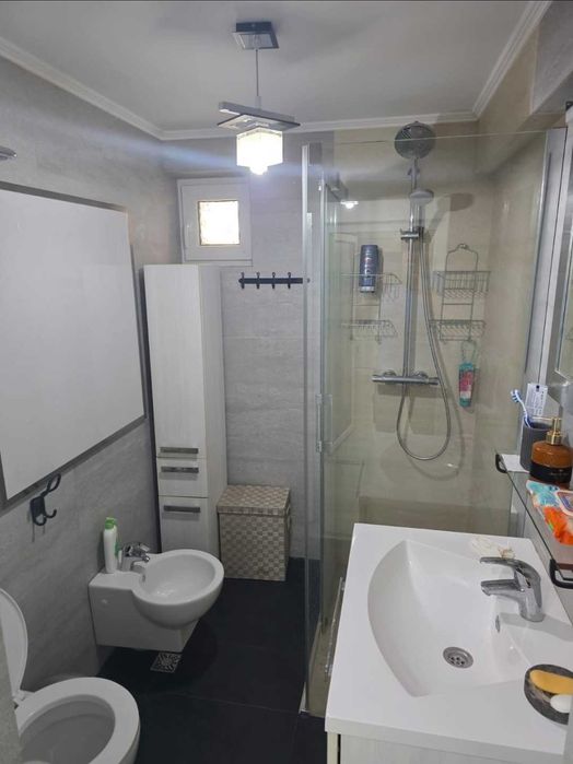 Sulina apartament 3 cam vand / schimb cu garsoniera plus diferenta