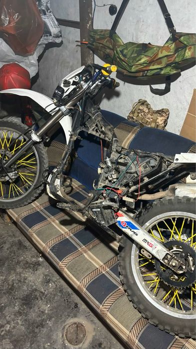 Эндуро 300 кубов срочно