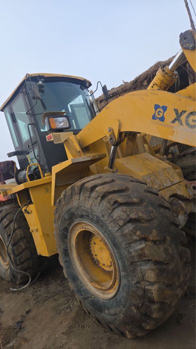 XGMA 3 кублик погрузчик сотилади