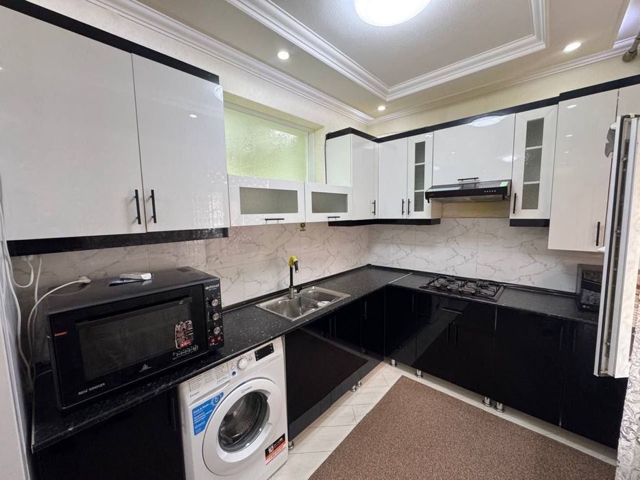 Продается 3х комнатная кв.105м2. Согдиана.