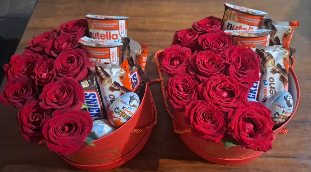 Подарочный набор с живыми цветами