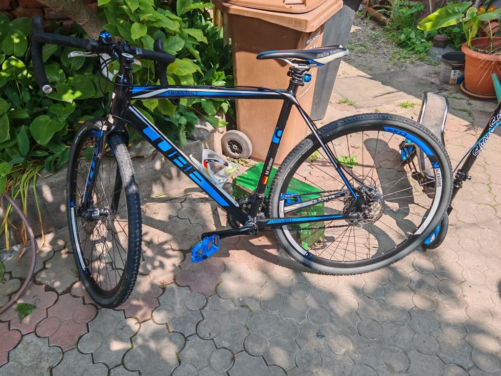 Biciclete Cube, Gazelle și Pegasus