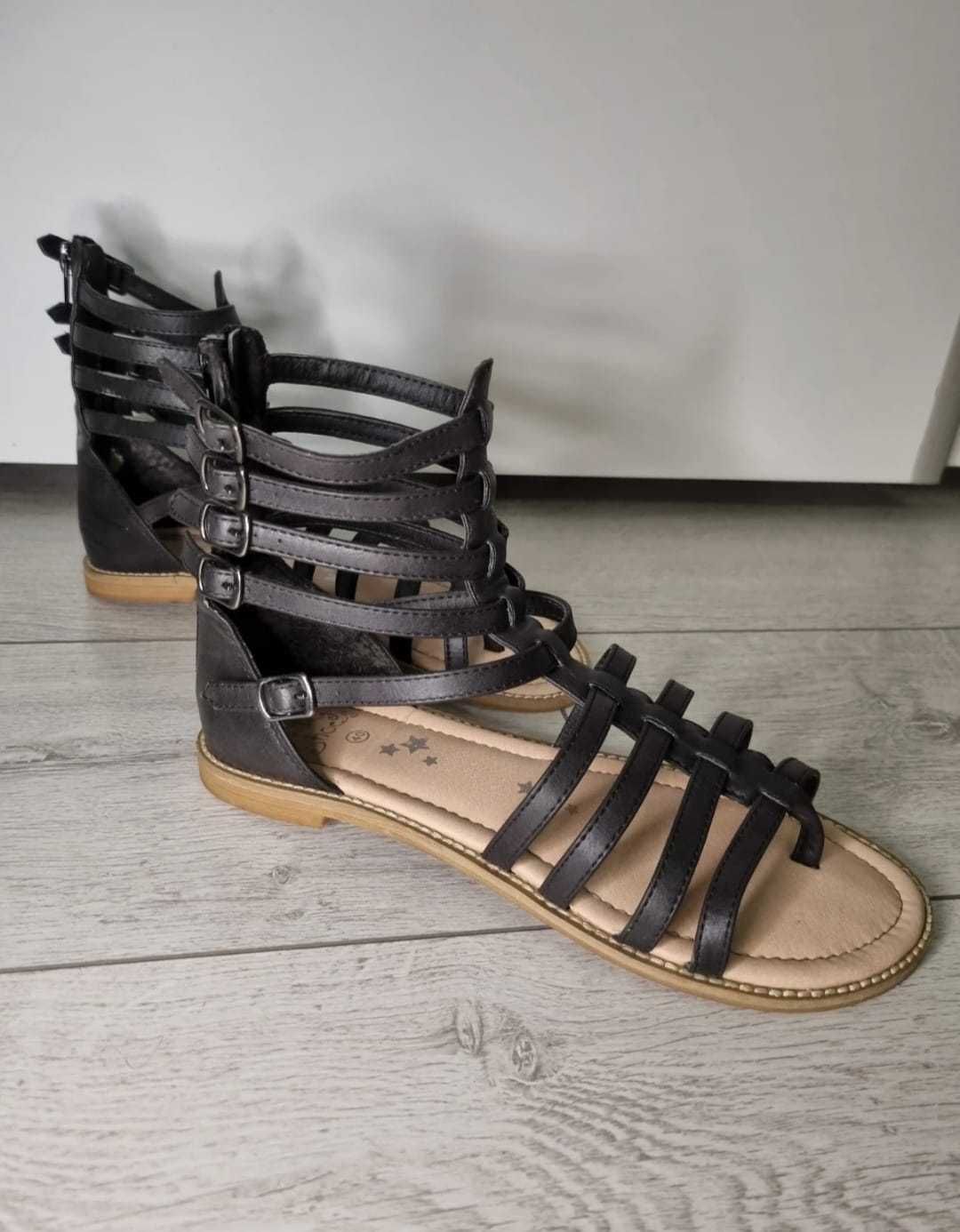 Sandale cu talpa joasa gladiator