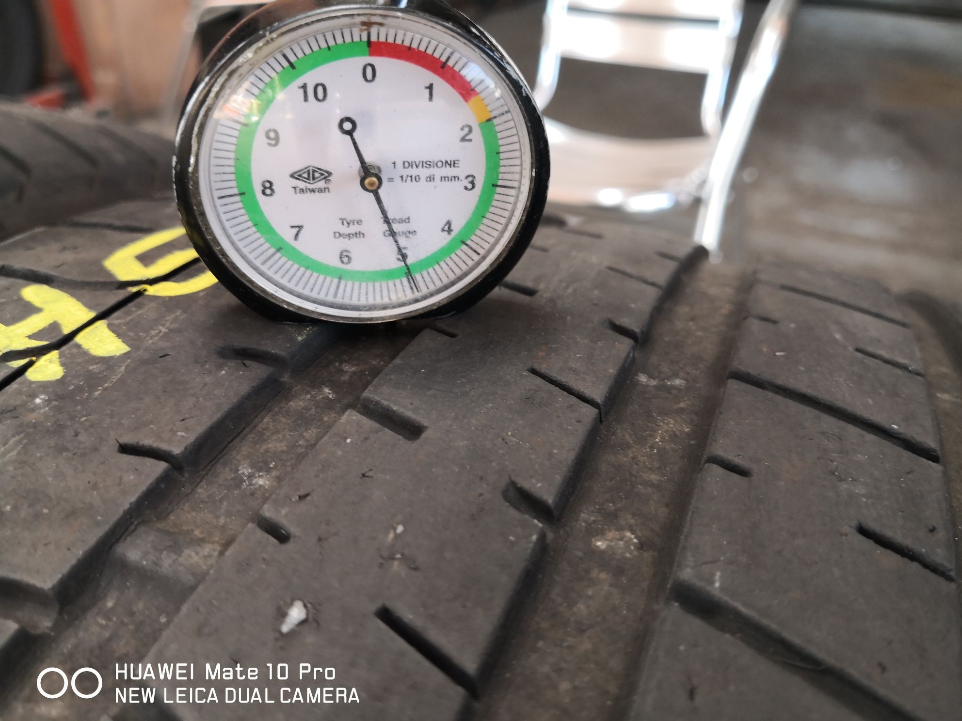 255 30 20 цола гуми Pirelli dot 19