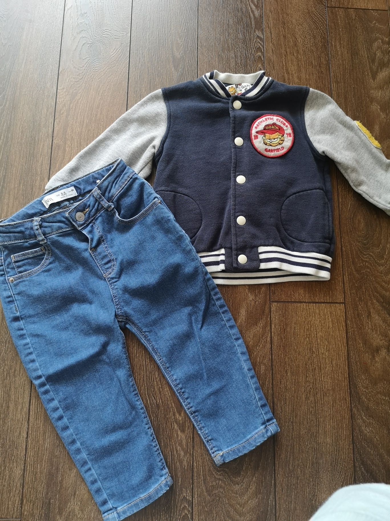 Продавам детско яке Zara