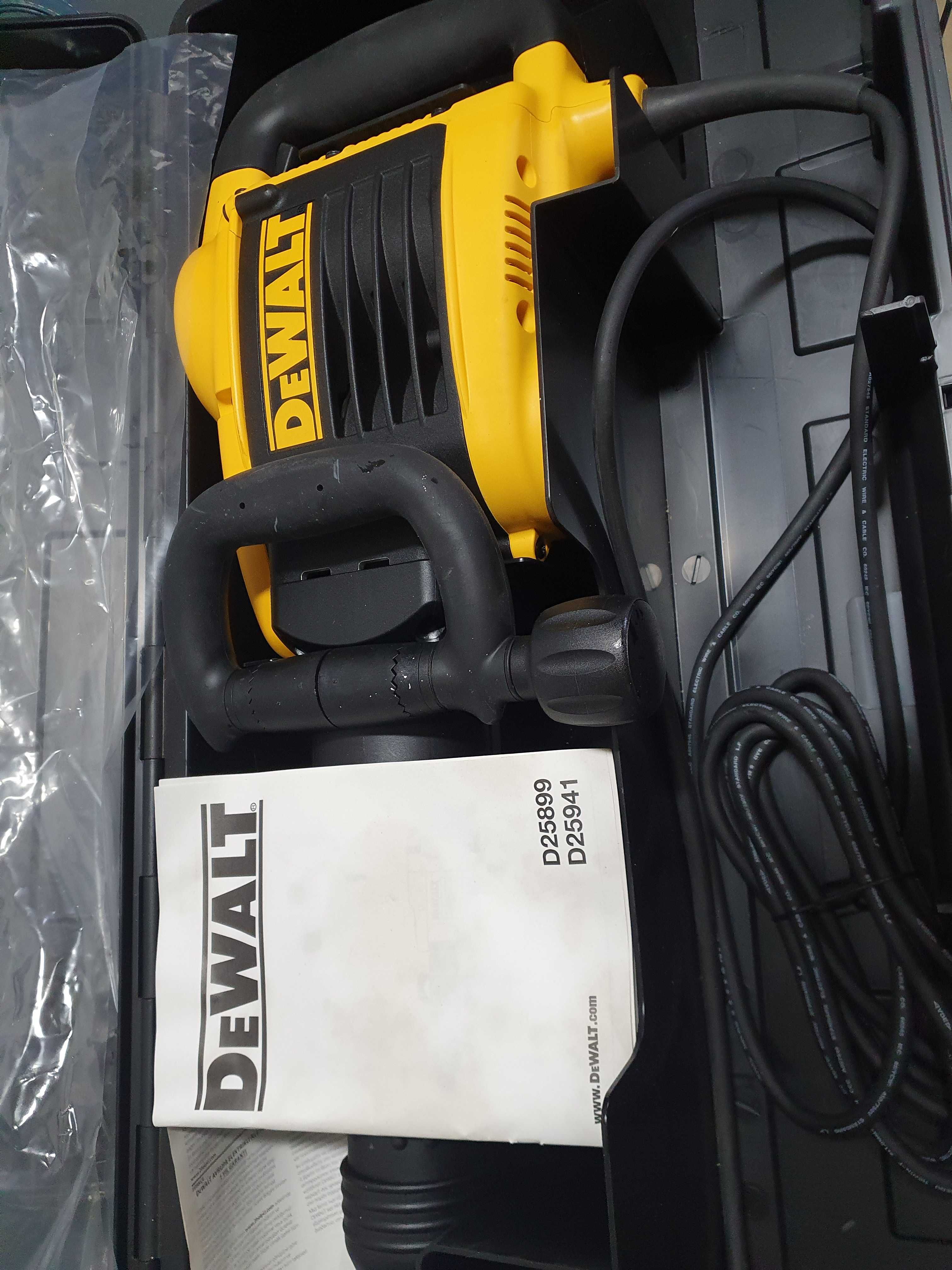 DeWalt D25899K ciocan demolator