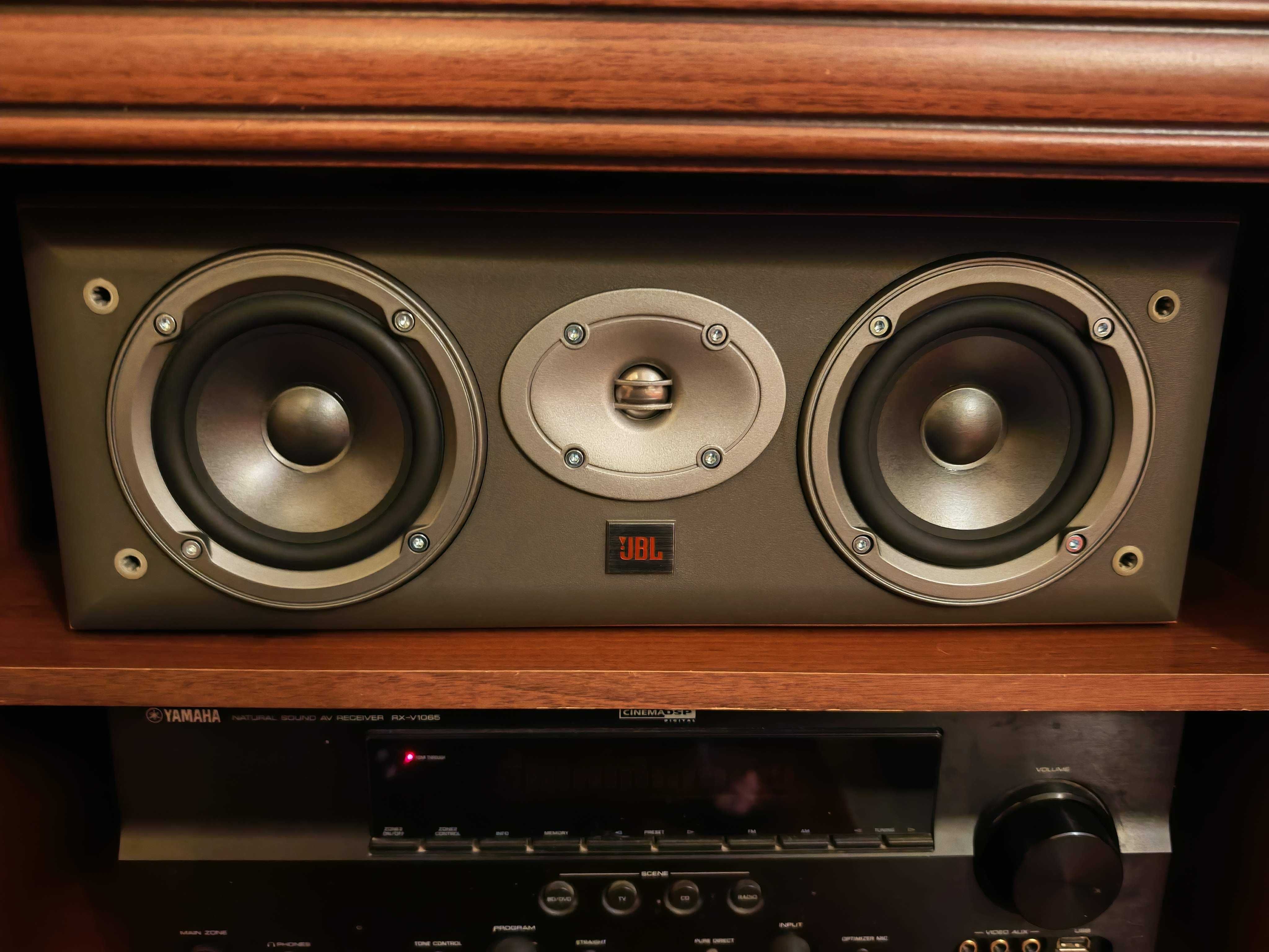 Продавам JBL ec25