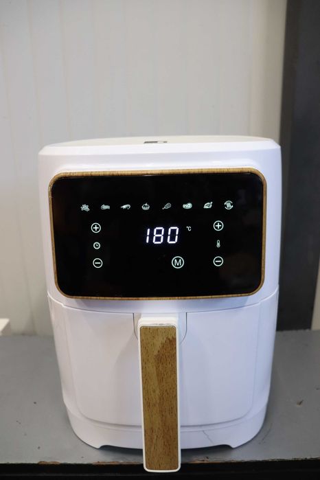 Air Fryer BERGNER, 1800W, 6,9л, 8 програми, керамично покритие