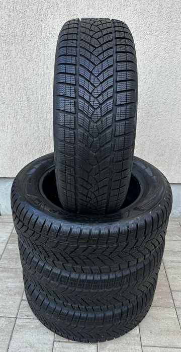 Set anvelope / cauciucuri iarna 235/60/17 Good/Year Ultra Grip