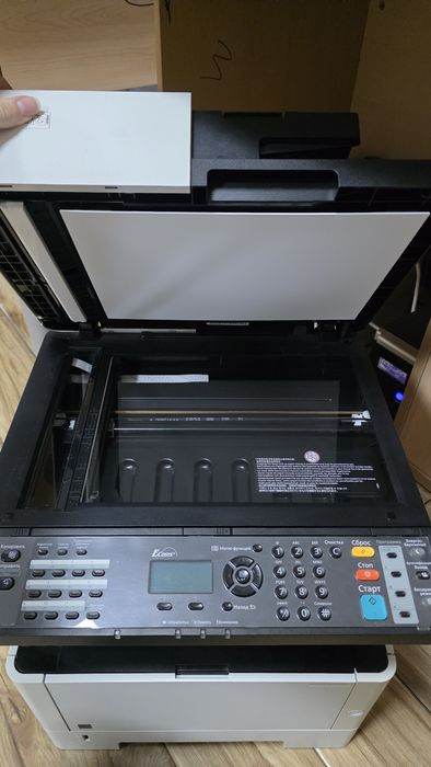 МФУ Kyosera ECOSYS M2040dn