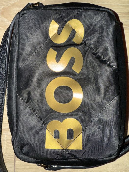 Poseta Boss mica, curea de purtat peste umar