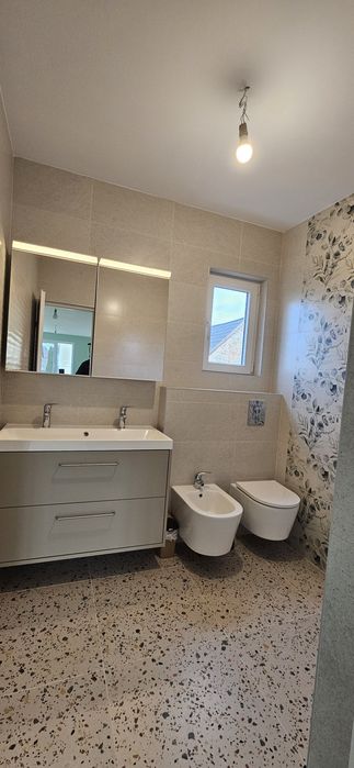 Inchiriez spațiu ultracentral