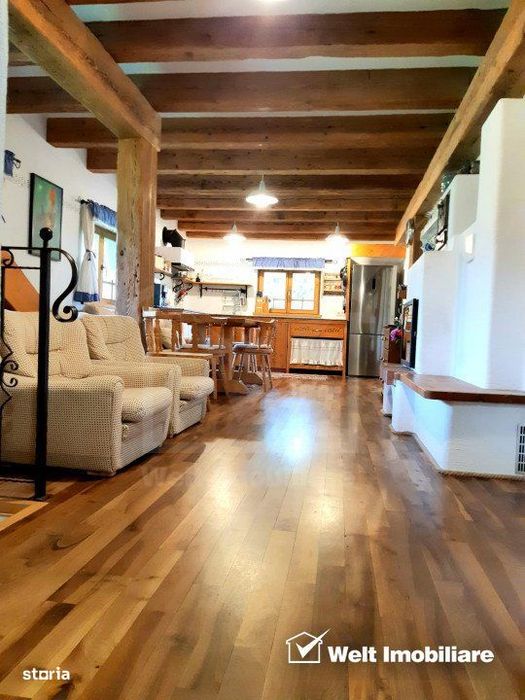 Casa rustica, exclusivista, 5 camere, 170 mp utili, 550 mp teren, Sali