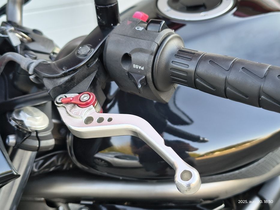 Vand Kawasaki ER6N 2011