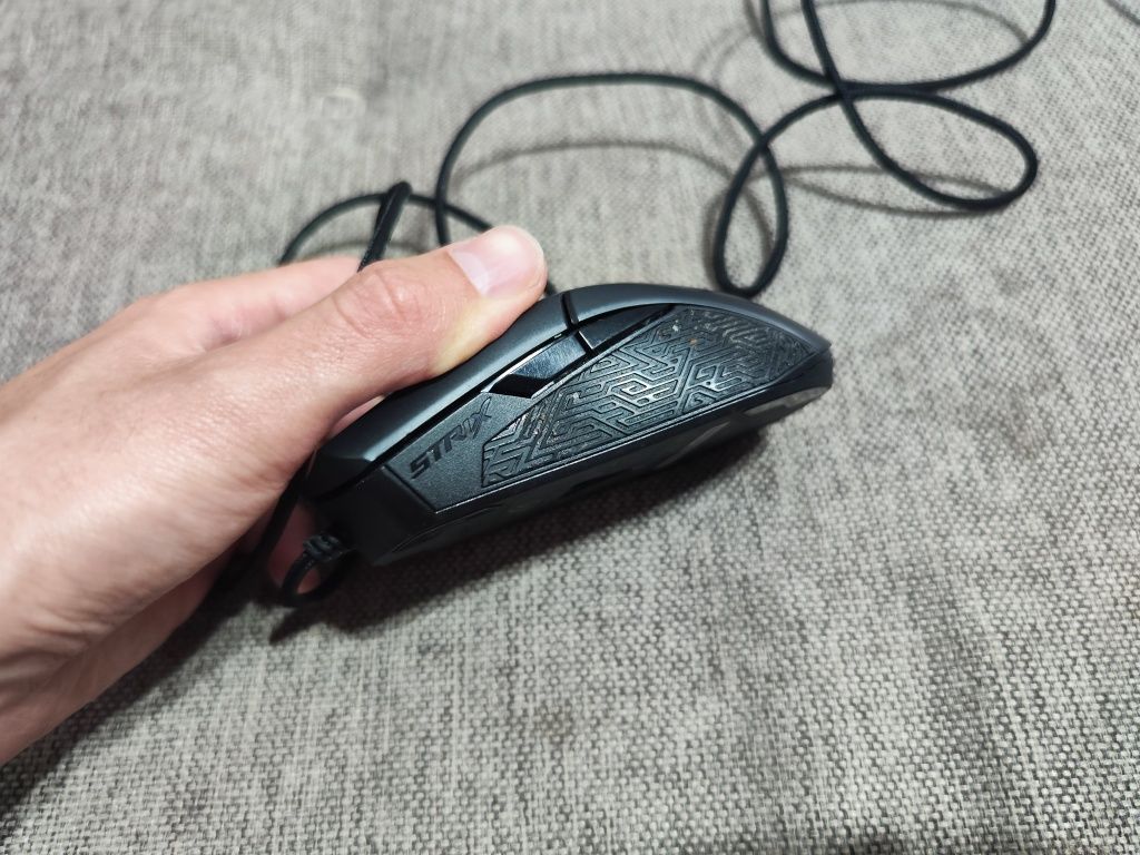 Mouse Gaming Asus Strix Evolve Impecabil RGB ROG DPI