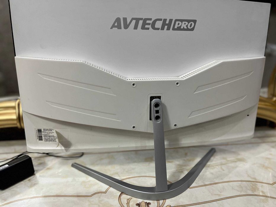 Продается монитор Avtech IPS LED PRO 3000 27 CD 165 Hz