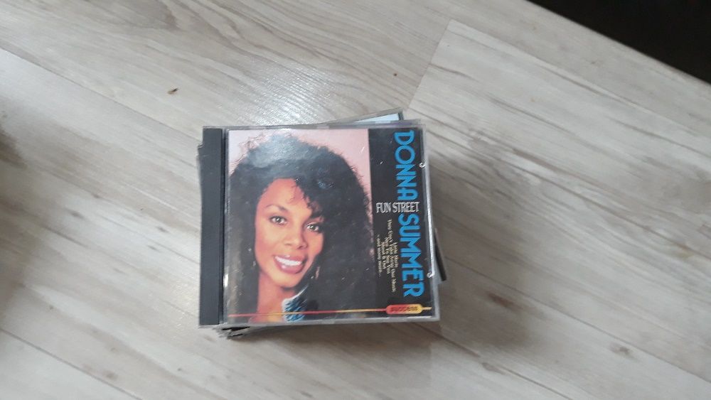 Оригинални дискове с музика