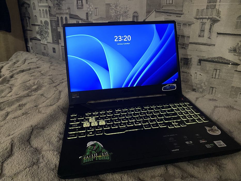 Продам тгровой ноутбук asus tuf gaming