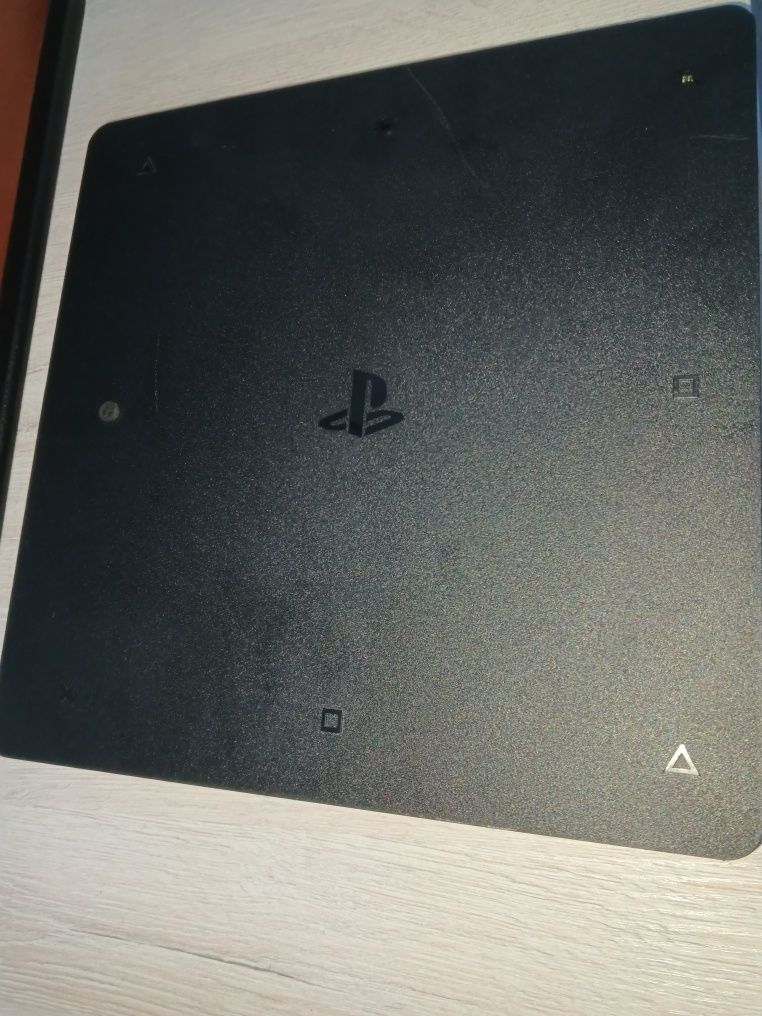 PlayStation 4 Slim