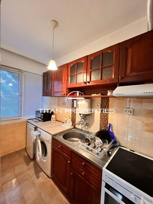 Дава се под наем Двустаен апартамент в Бургас, Лазур - 70 кв.м за 408 € - Снимка #2