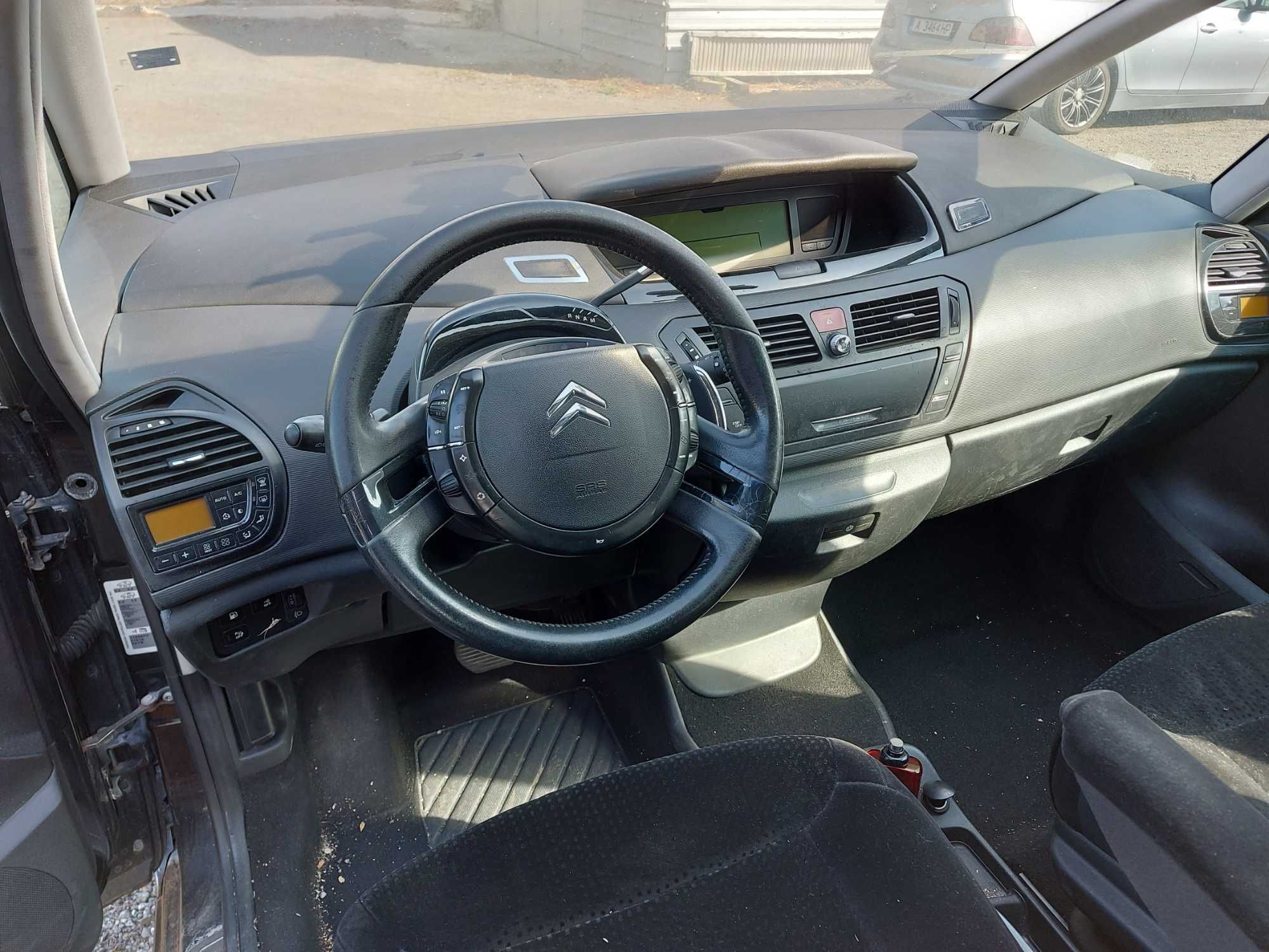 Продава се на части !
Citroen c4 grand picasso
1.6 hdi 110 автомат