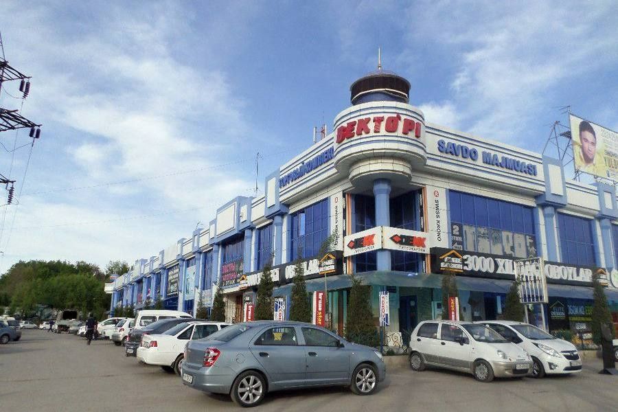 Bek Topi Bozorida do'kon 24 m2