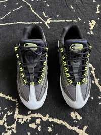 Adidasi Nike Air