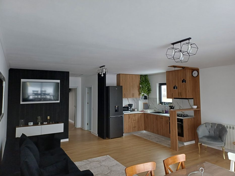 Casa de închiriat,cazare pentru perioade scurte de timp