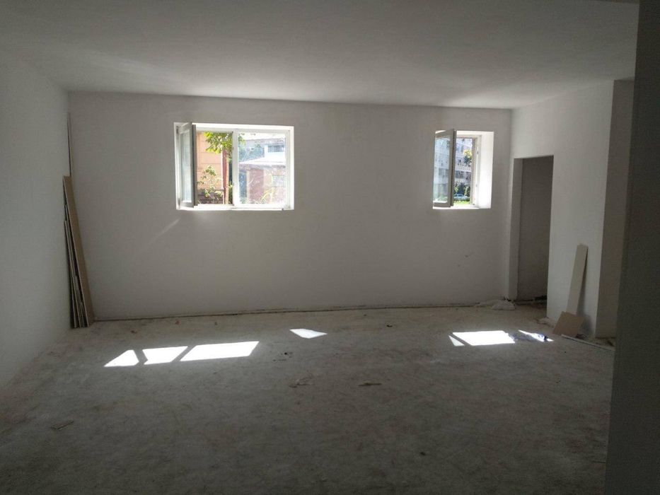 Продажа коммерческого помещения. Мирабвдский район. Ориентир Эльбек, В