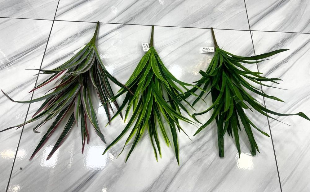 Искутвеное озеленение,  цветы разного дизайна и размера