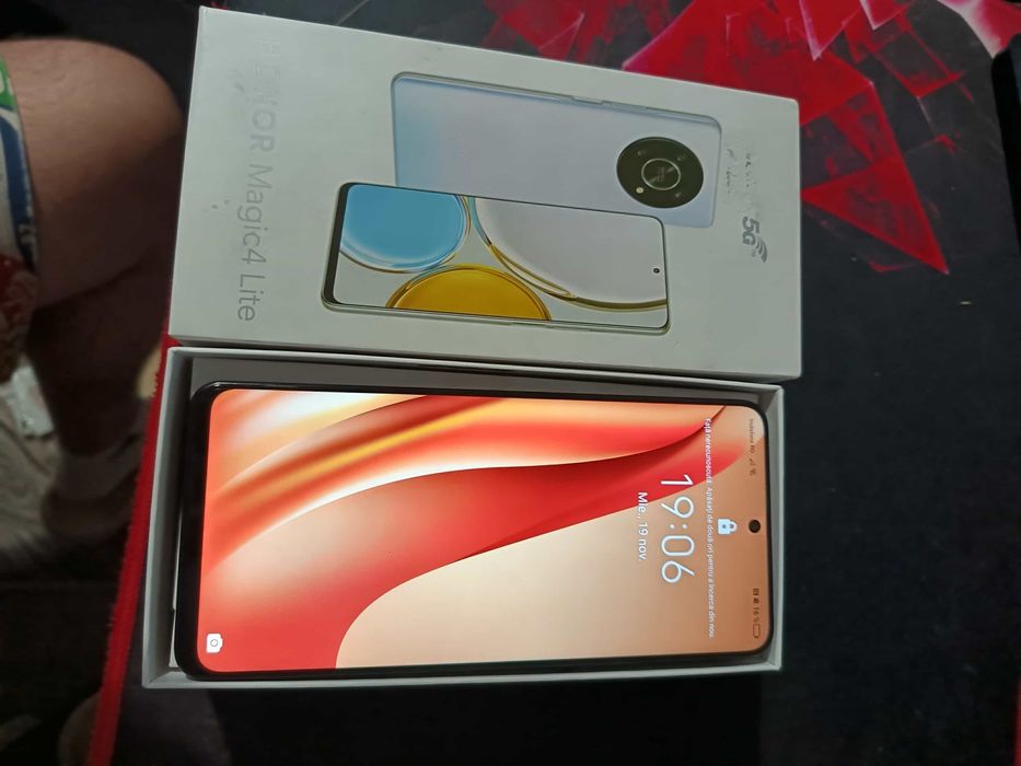 Vând/schimb honor magic 4 lite