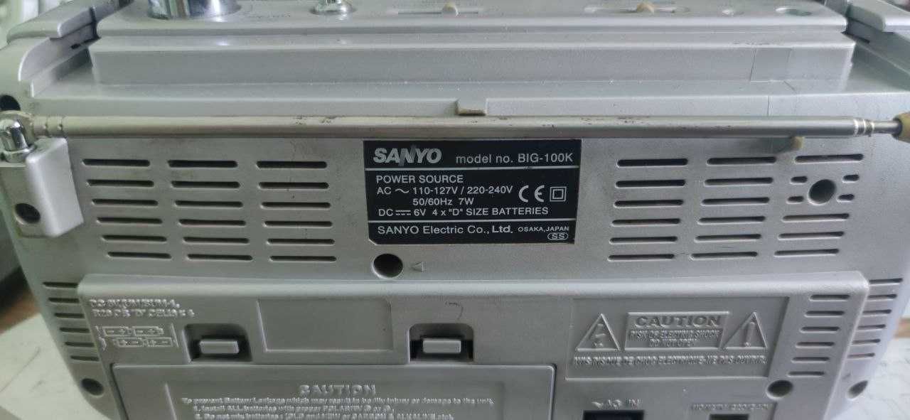 Винтажный магнитофон 89 года Sanyo BIG-100K