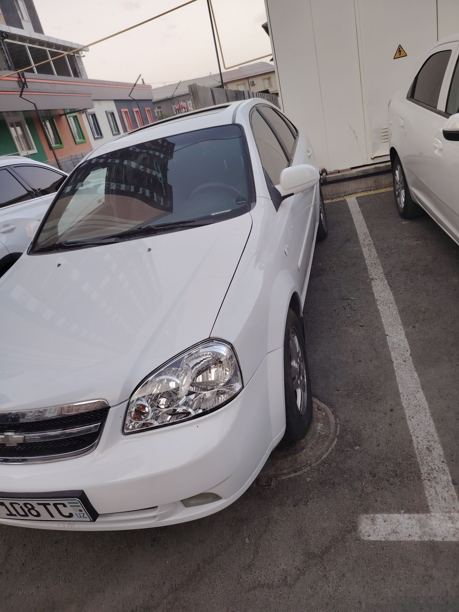 Продаётся Lacetti 2009 г автомат 1.8 матор