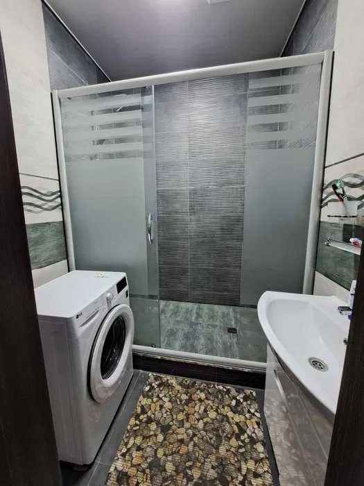 Сдается Шикарная Квартира на 11- квартал!  3/4/9  Юнисобод!  037*