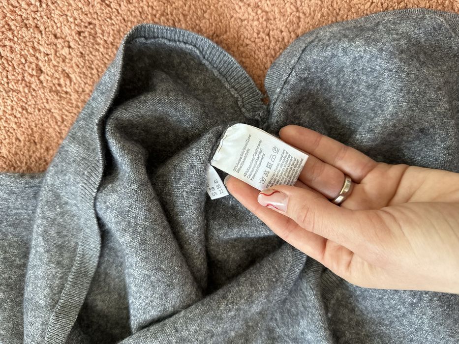 Pulover gri S 55%mătase 45%cașmir