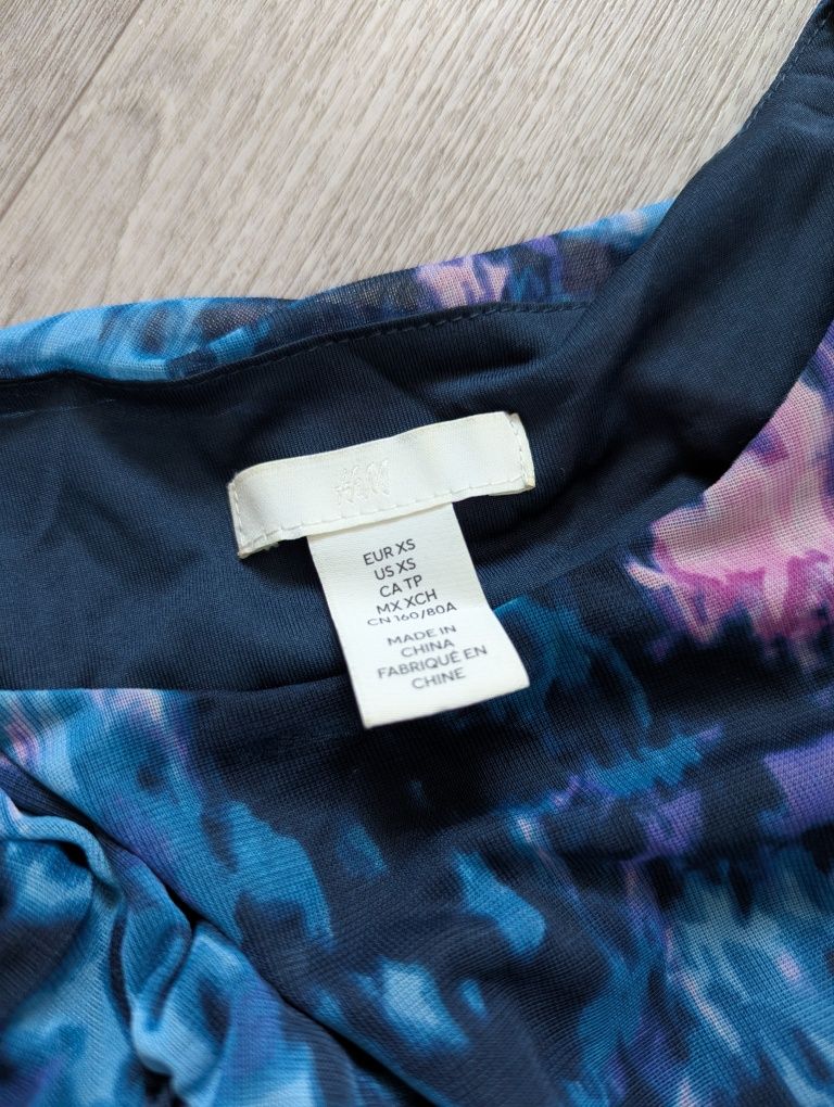 Платье H&M почти новое