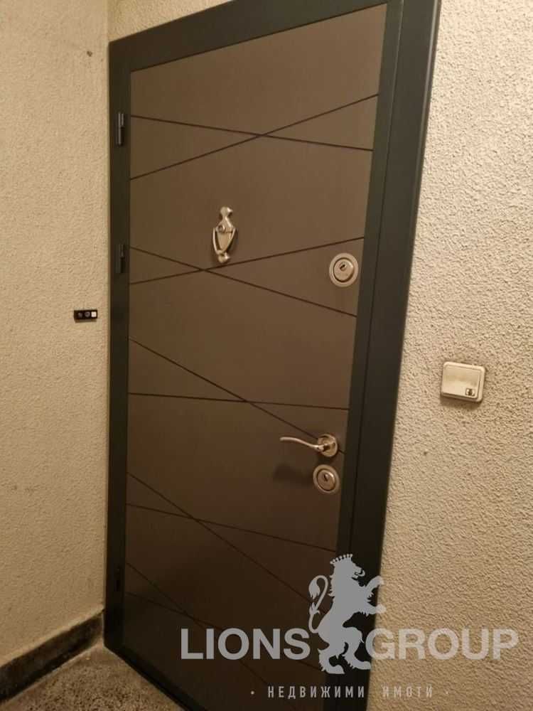 Дава се под наем Двустаен апартамент в Варна, Център - 60 кв.м за 459 € - Снимка #8