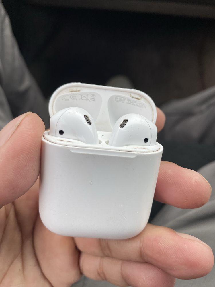Наушник airpods 2