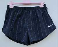 Nike оригинални дамски къси панталонки Л размер нови