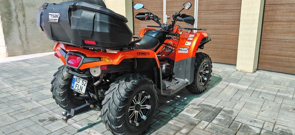CF   Moto.     520L