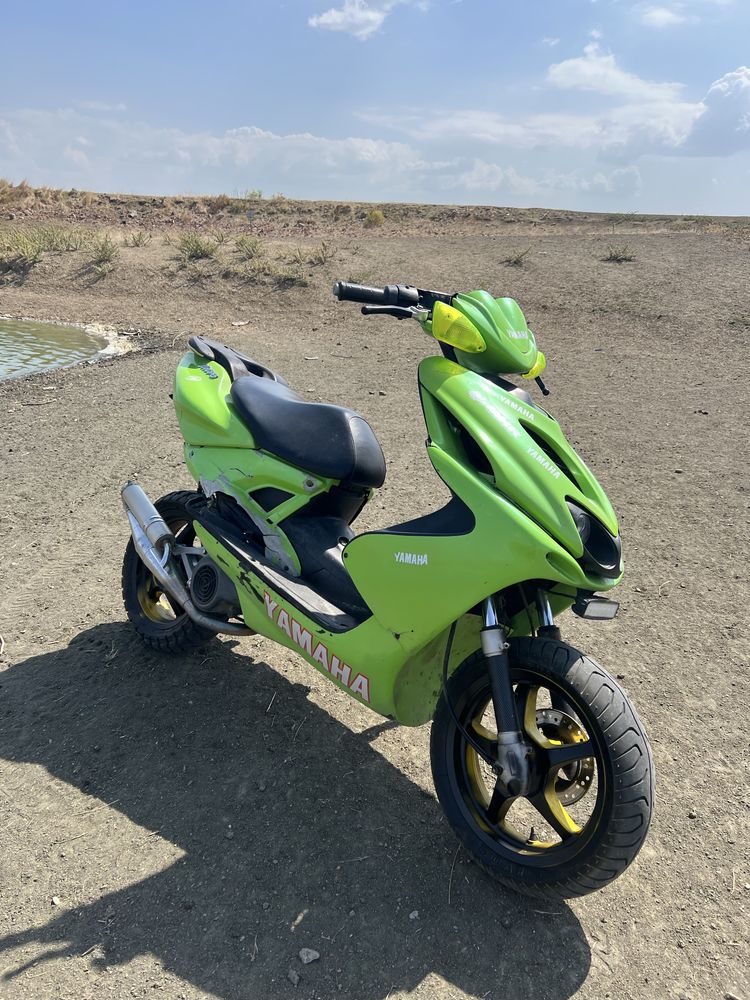 Yamaha aerox 125
