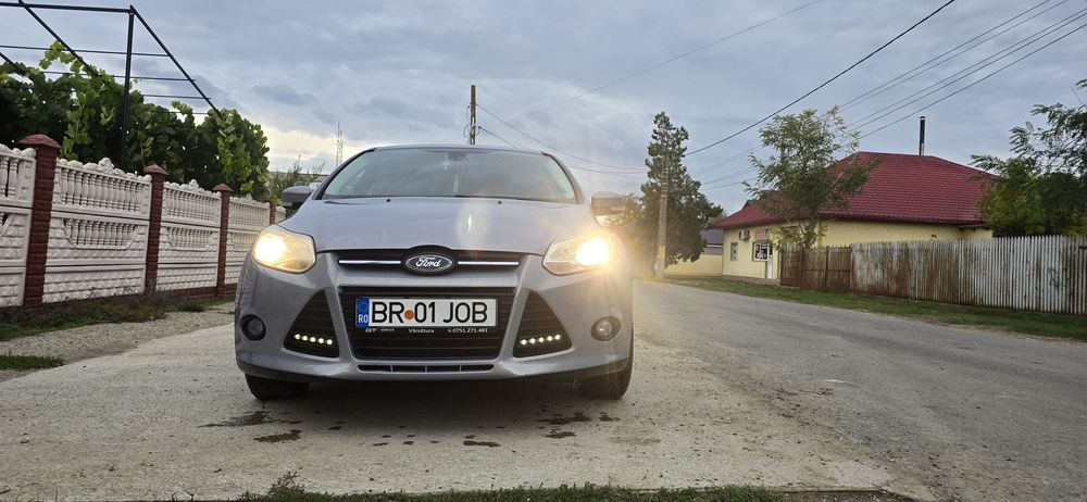 Vând Ford Focus MK3